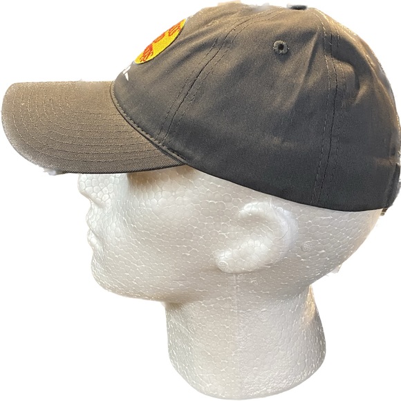 Like new grey Bass Pro Shops Club adjustable hat. - Picture 4 of 6
